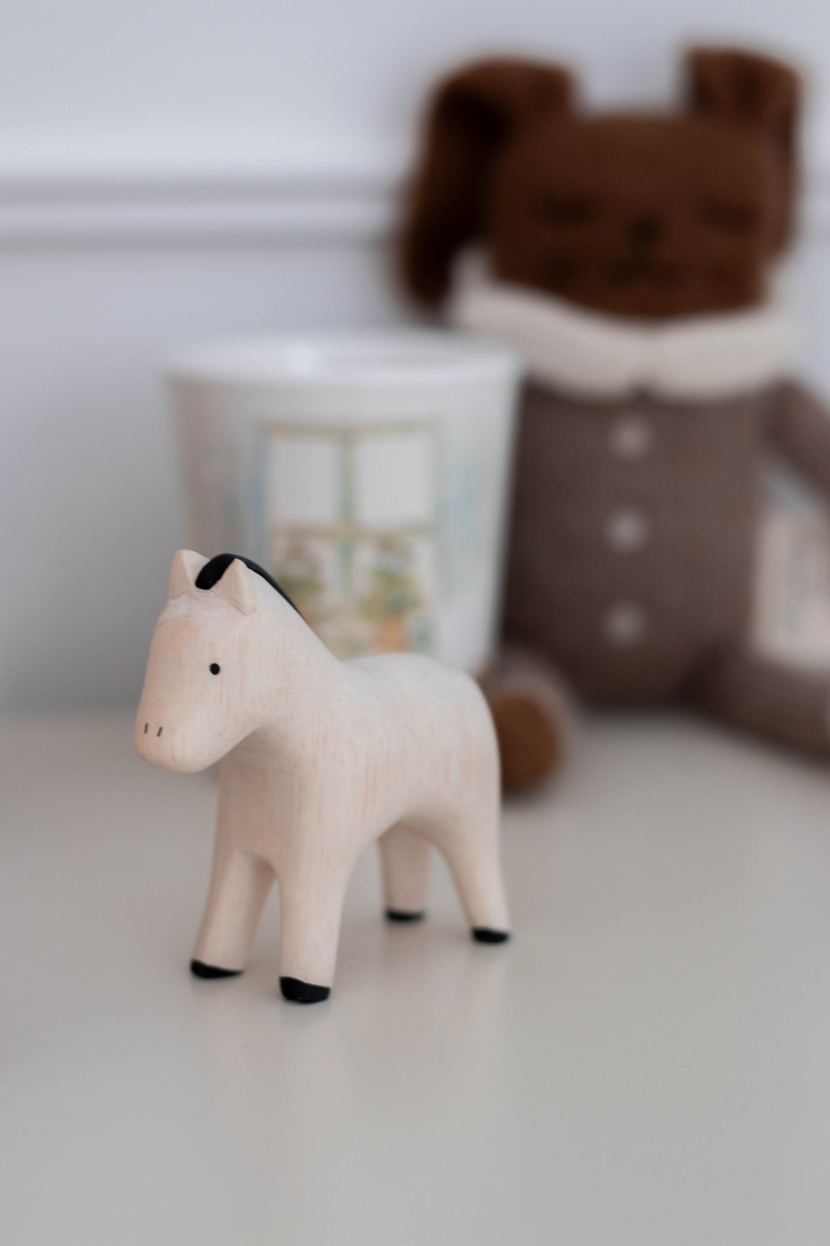 Figurine Poney en Bois en situation