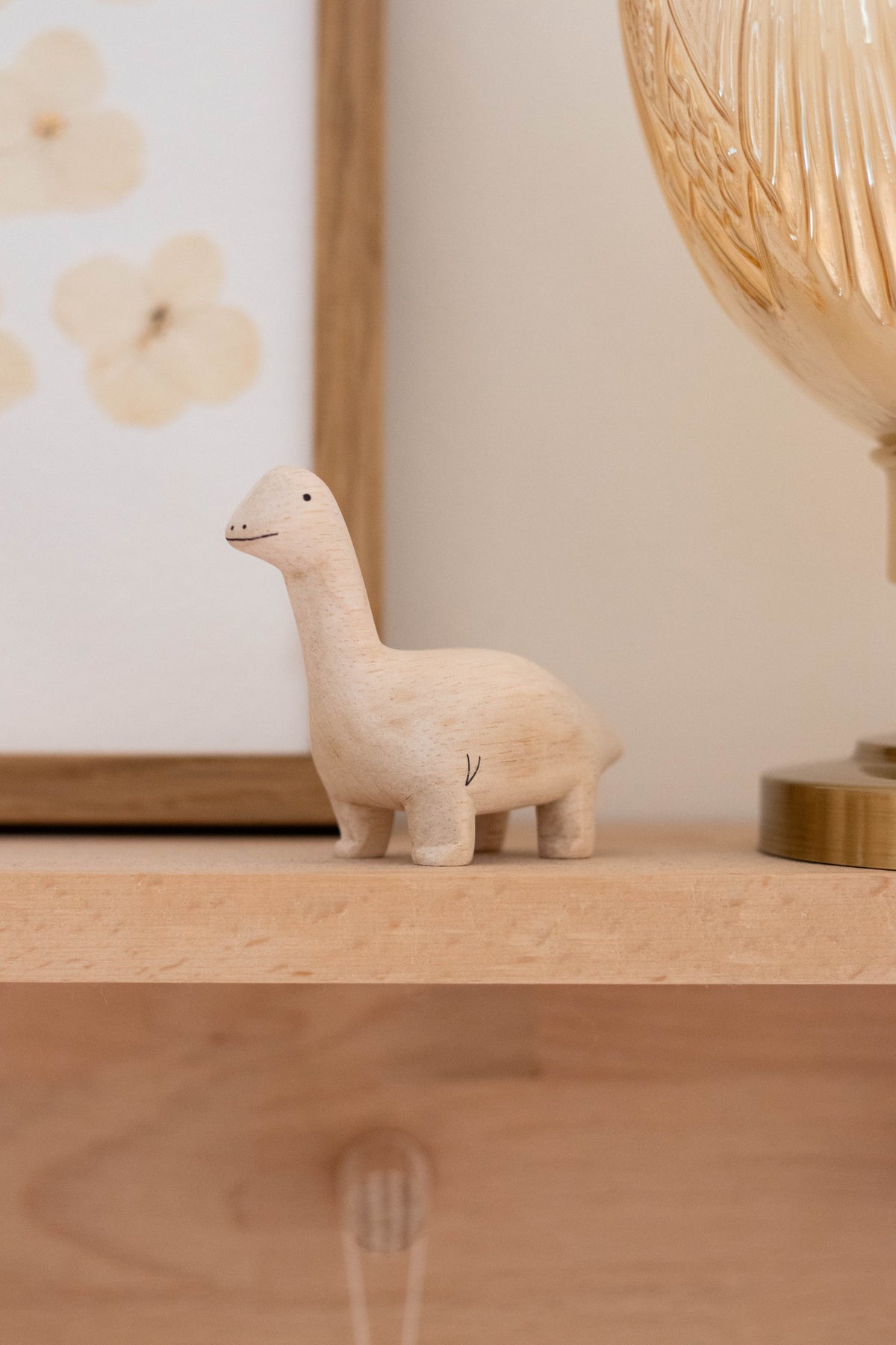 Figurine Brachiosaure en Bois en situation