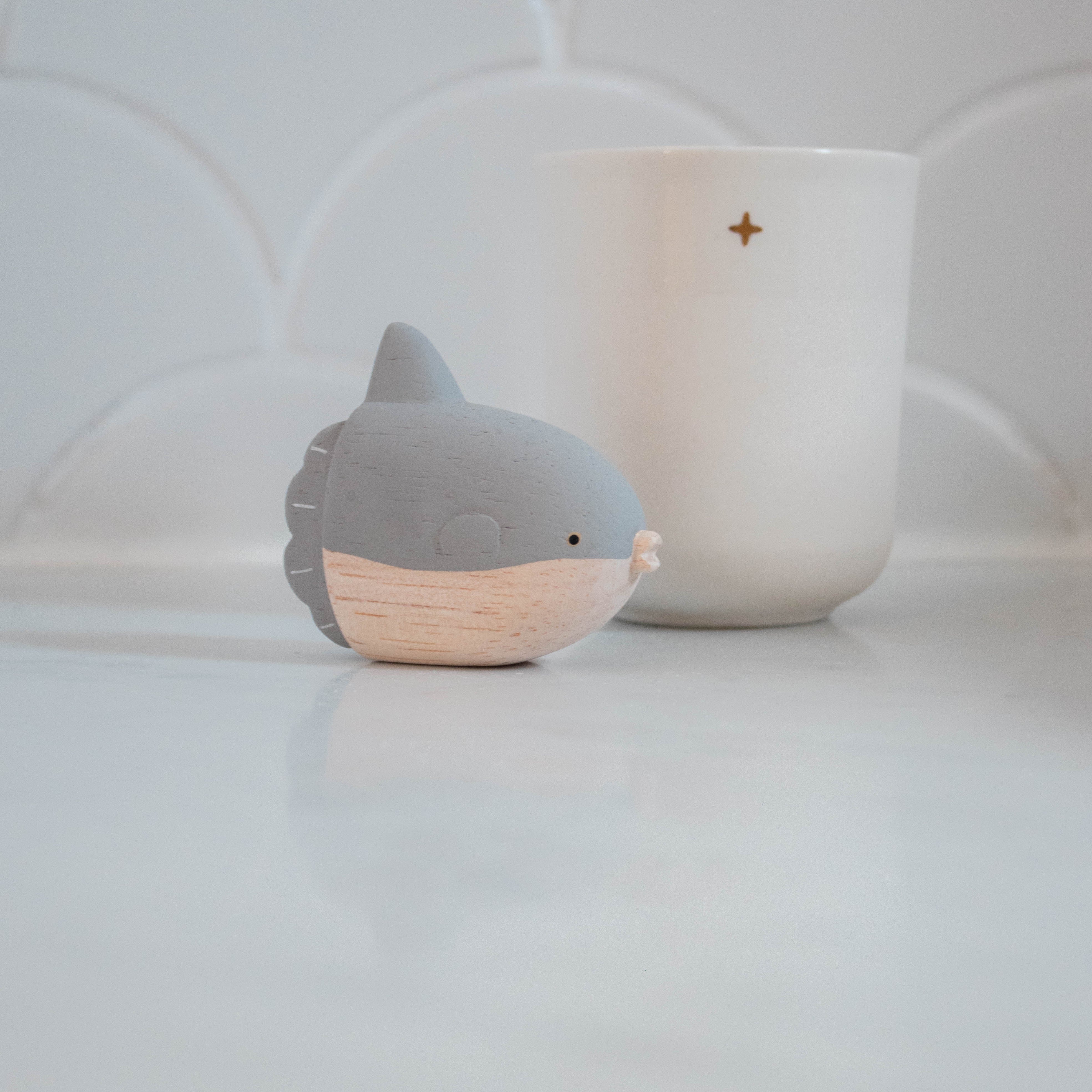 Poisson-lune en bois Edition Summer Limited