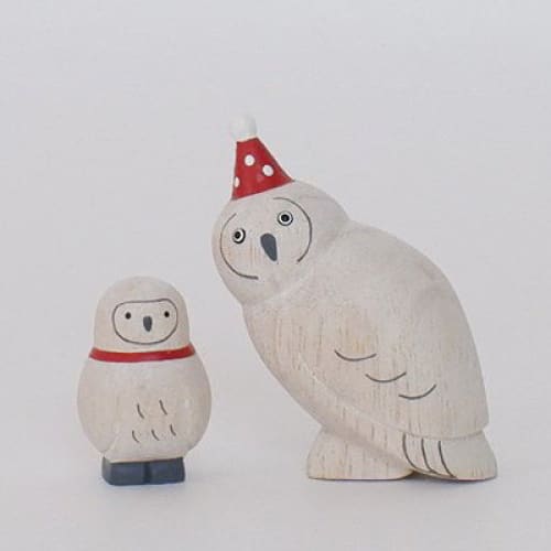 Figurine en bois - Parent chouette avec chapeau de fête - FIGURINES EN BOIS