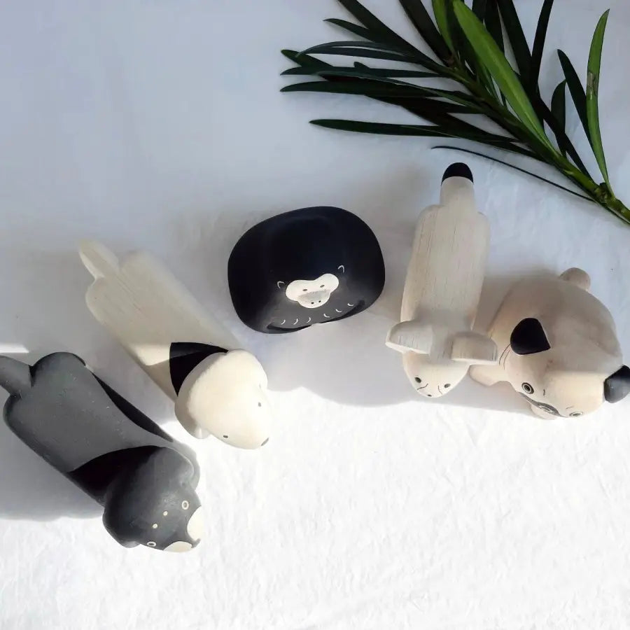 Figurine Teckel Noir en Bois - Animal en bois