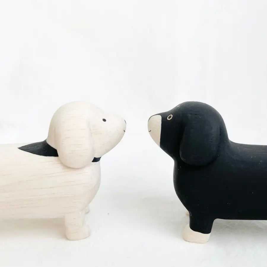 Figurine Teckel Noir en Bois - Animal en bois
