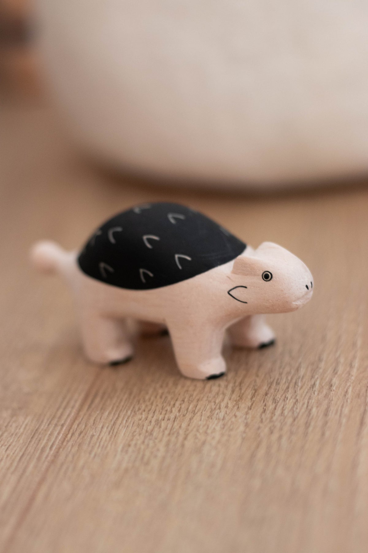 Figurine Ankylosaure en Bois en situation