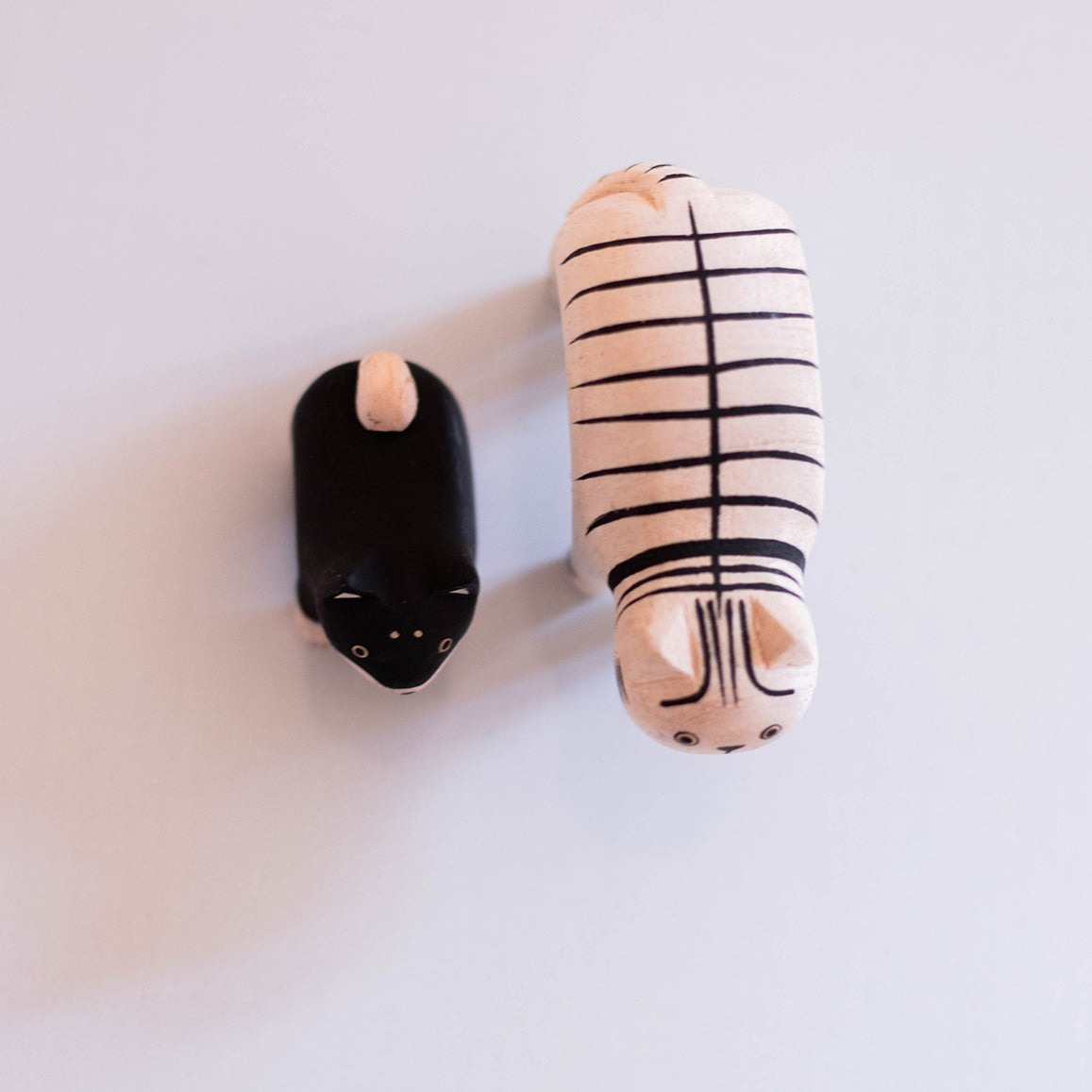 Figurine Chat tigré en Bois