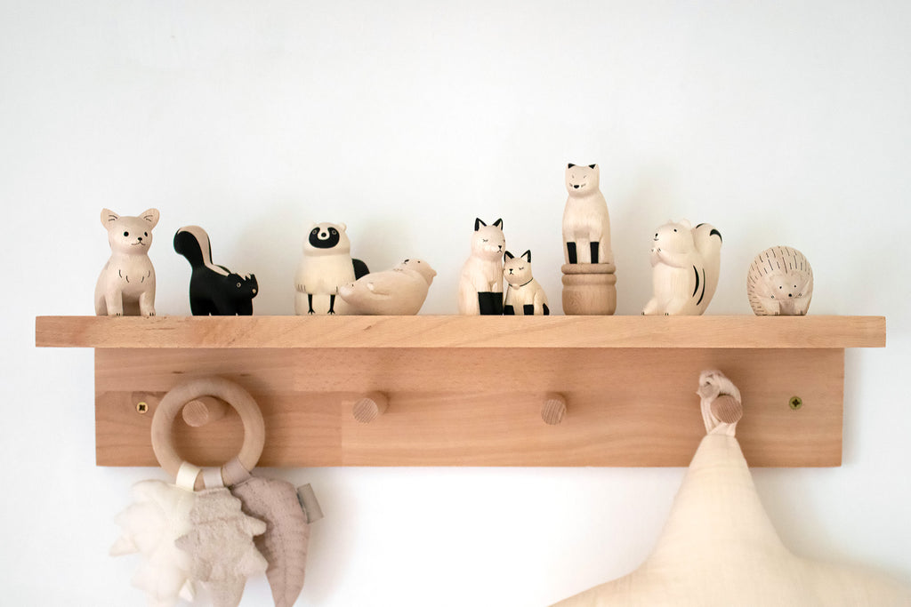 wood totem animals