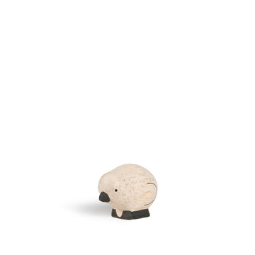 Figura de gallina niño de madera