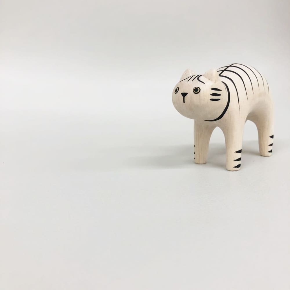 Figurine Chat tigré en Bois