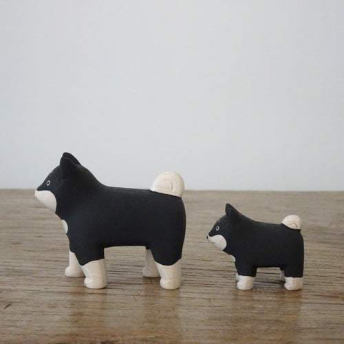 Figurine Shiba Enfant en Bois