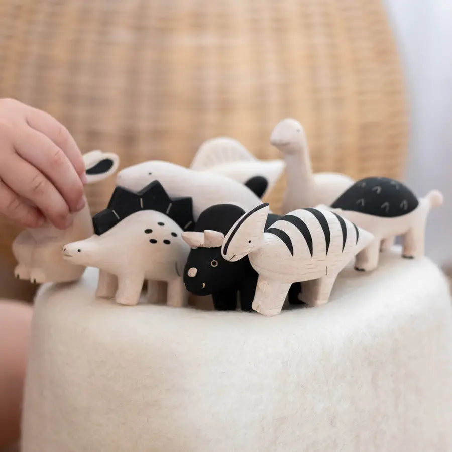 Figurine en bois – Dinosaures – Polepole (set de 9 pièces)