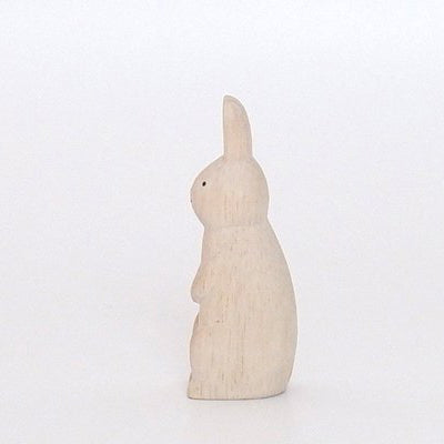 Coniglio dorato in piedi in legno | segno zodiacale