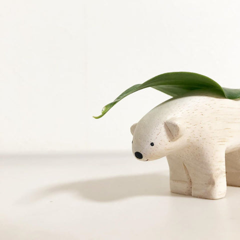 Orso polare in legno | Lentamente