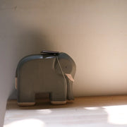 Indian elephant in wood | HAKO BUNE
